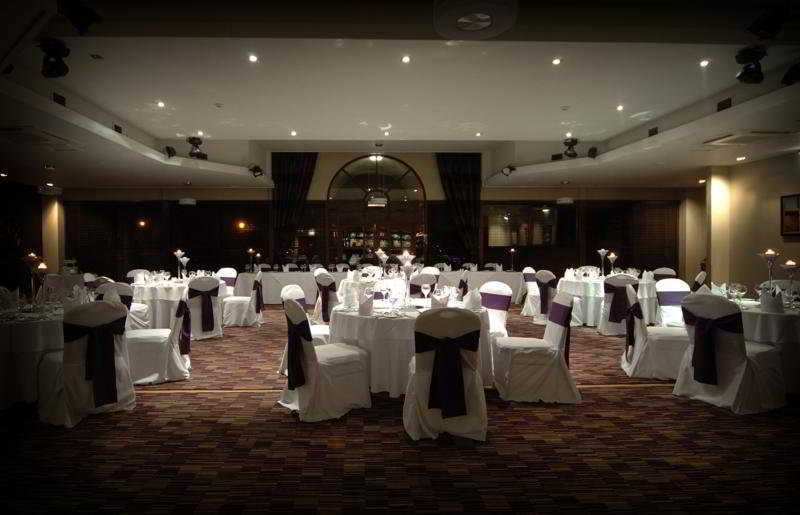 Dean Park Hotel Kirkcaldy Exteriör bild