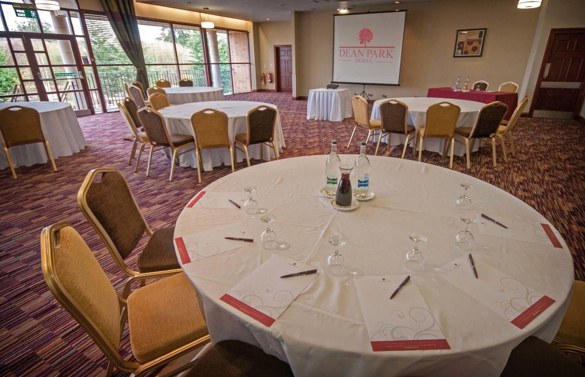 Dean Park Hotel Kirkcaldy Exteriör bild